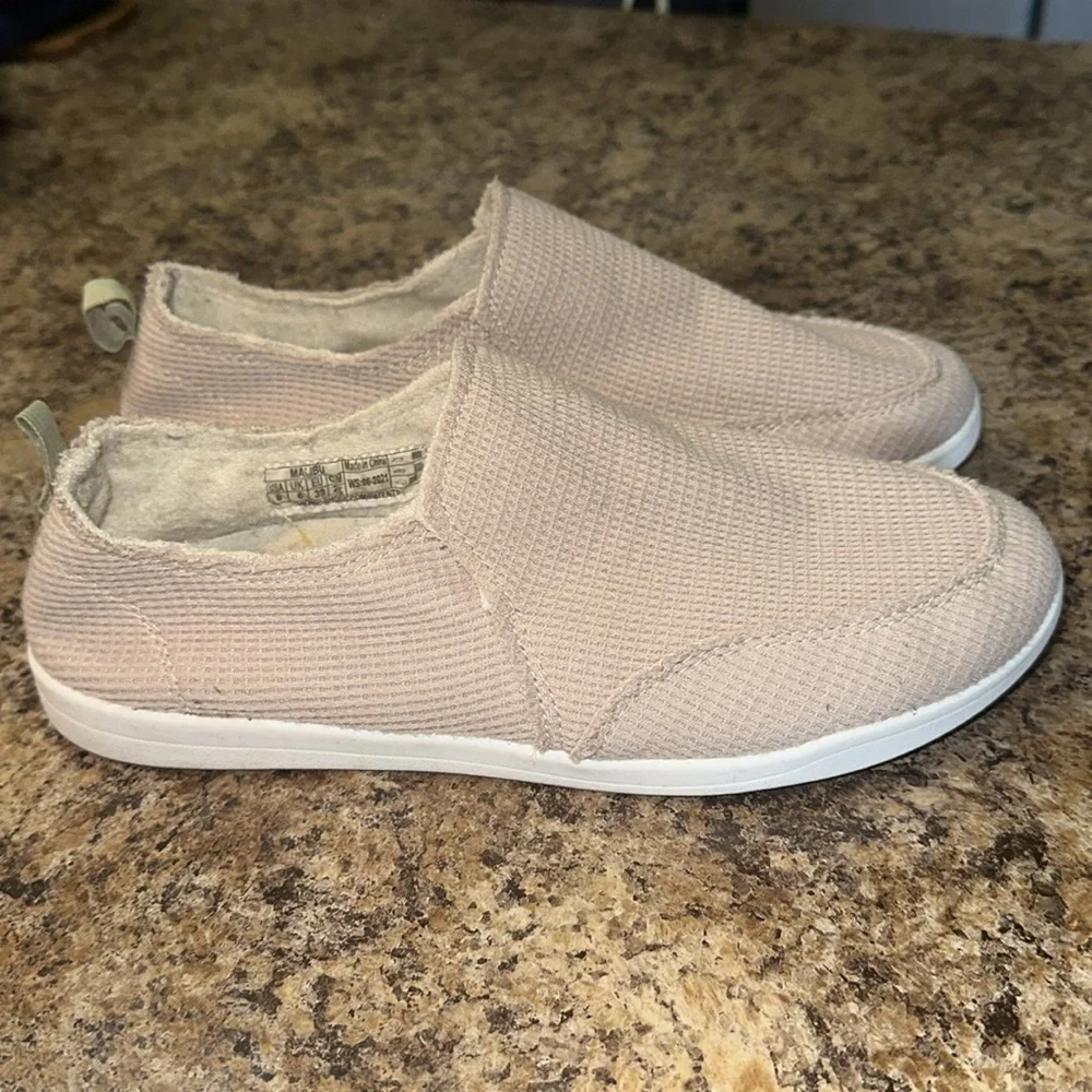 VIONIC MALIBU Casual Slip-On Sneakers in Light Pink WOMENS 8